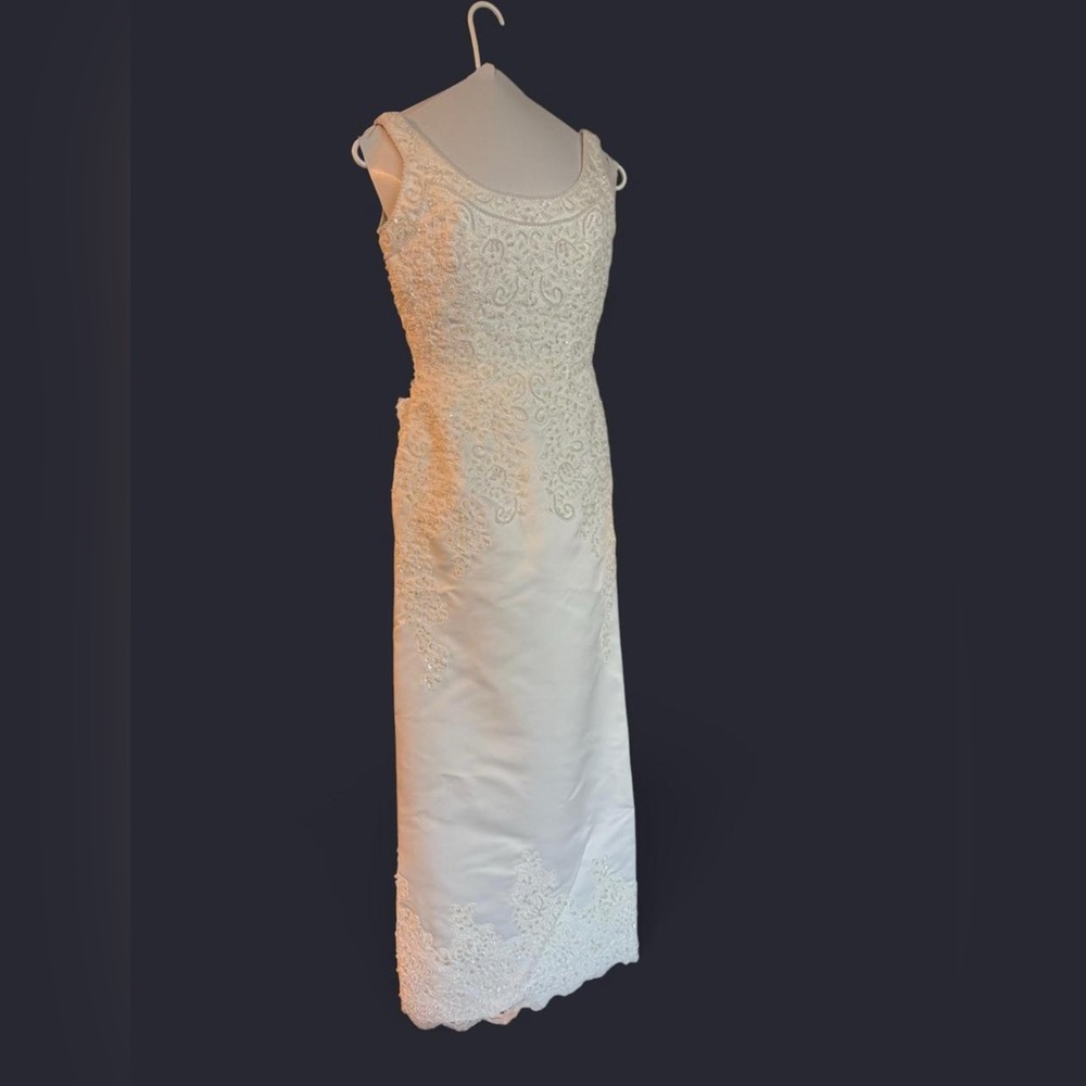 Gloria Vanderbilt White Wedding Dress